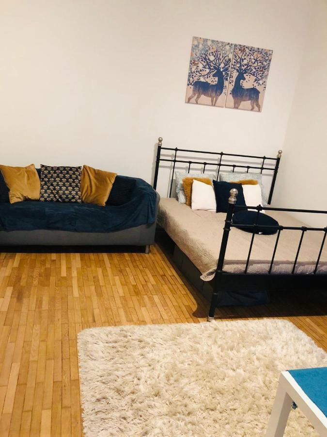 Butterfly Free Parking At Riverside Apartment بودابست المظهر الخارجي الصورة
